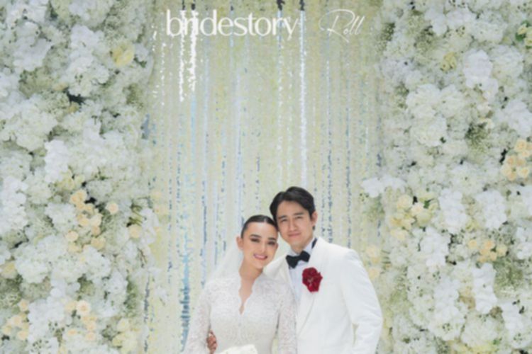 Amanda Manopo Ungkap Pengalaman Dilamar Kenny Austin, Romantis!