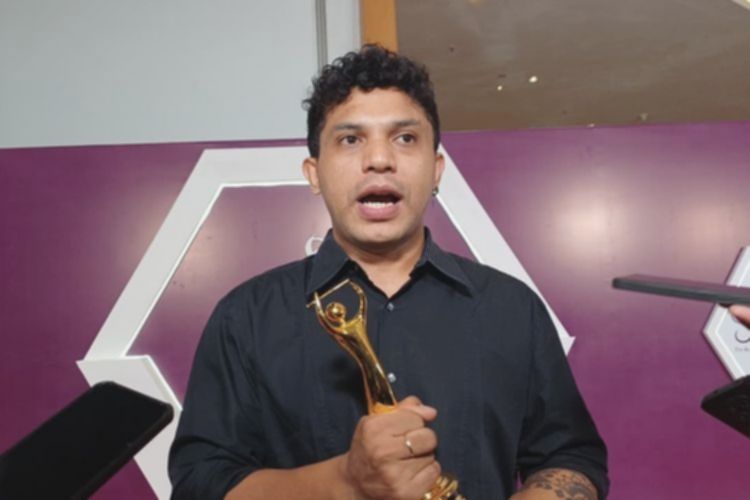 Silet Open Up Raih Piala AMI 2025 dengan Lagu “Tabola Bale”