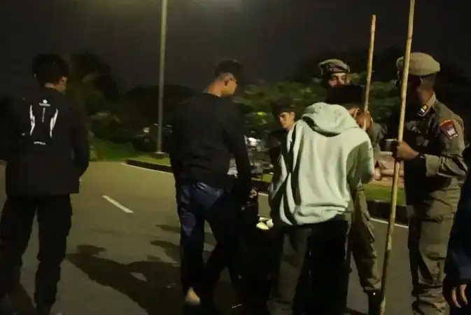 Satpol PP dan Tim Gabungan Kepung Koto Tangah, Buru Pelaku Tawuran Balap Liar