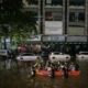 bmkg:-siaga-banjir-dan-longsor-saat-puncak-musim-hujan