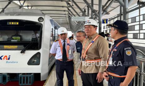 DPR Dorong Percepatan Pembangunan Kereta Api Luar Jawa