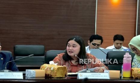 farah-apresiasi-penggunaan-bahasa-indonesia-di-unesco