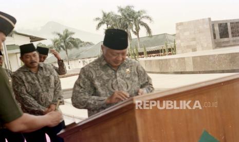 Soeharto Berpeluang Jadi Pahlawan Nasional, Prabowo Umumkan Besok