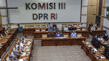 DPR Rampungkan RKUHAP, Paripurna Segera Sahkan Jadi UU