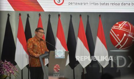 OJK Optimistis Kejar Target Kapitalisasi Pasar Modal 2025