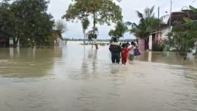 BMKG: Waspadai Potensi Cuaca Ekstrem, Banjir Rob Ancam Pesisir