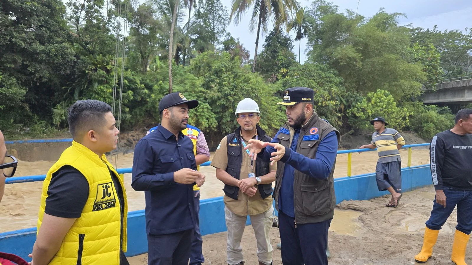 banjir-bandang-lumpuhkan-ipa,-pdam-padang-siagakan-tangki-air-dan-hidran-umum