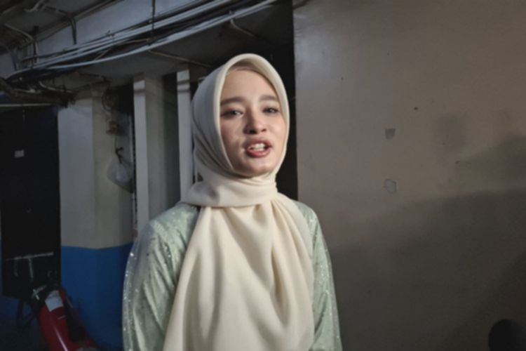 Isu Perselingkuhan Mencuat, Inara Rusli Minta Maaf ke Manajer