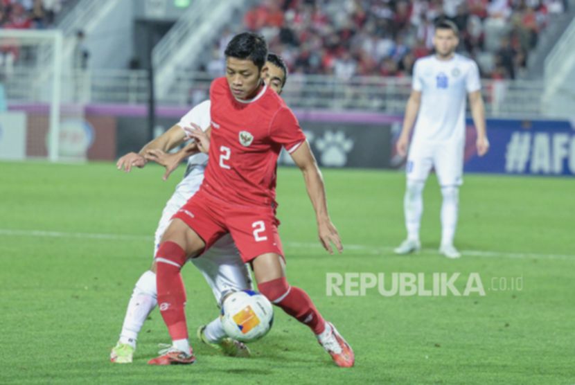 Persija Lelang Jersey Pemain, Danai Bantuan Korban Bencana Sumatera