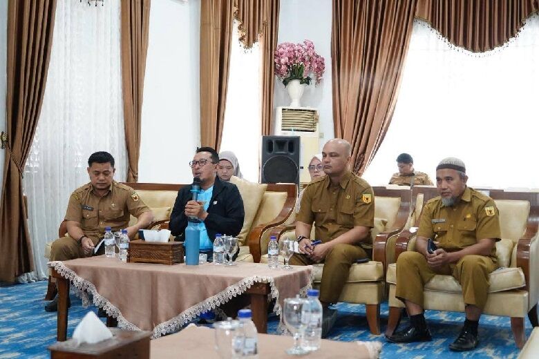 bupati-paparkan-kondisi-tanah-datar-di-rri-padang
