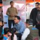 wapres-gibran-tenangkan-korban-bencana-di-kabupaten-agam:-warga-sumatera-tidak-sendiri