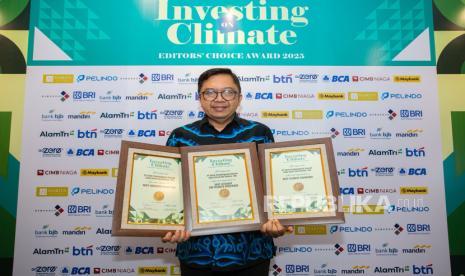 transformasi-hijau-bank-bjb-diapresiasi-di-ajang-investing-on-climate-by-editor’s-choice-awards-2025