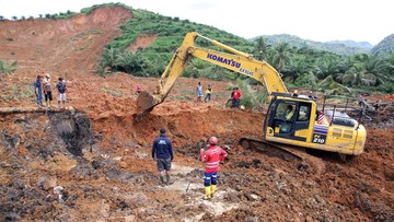 Banjir Longsor Sumut: Ratusan Tewas, Polisi Usut Penebangan