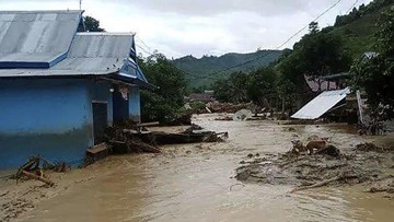 banjir-rob-rendam-6-desa-di-parigi-moutong-sulteng,-ratusan-terdampak