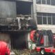 video-detik-detik-mencekam-proses-evakuasi-karyawan-terjebak-kebakaran-di-gedung-kemayoran