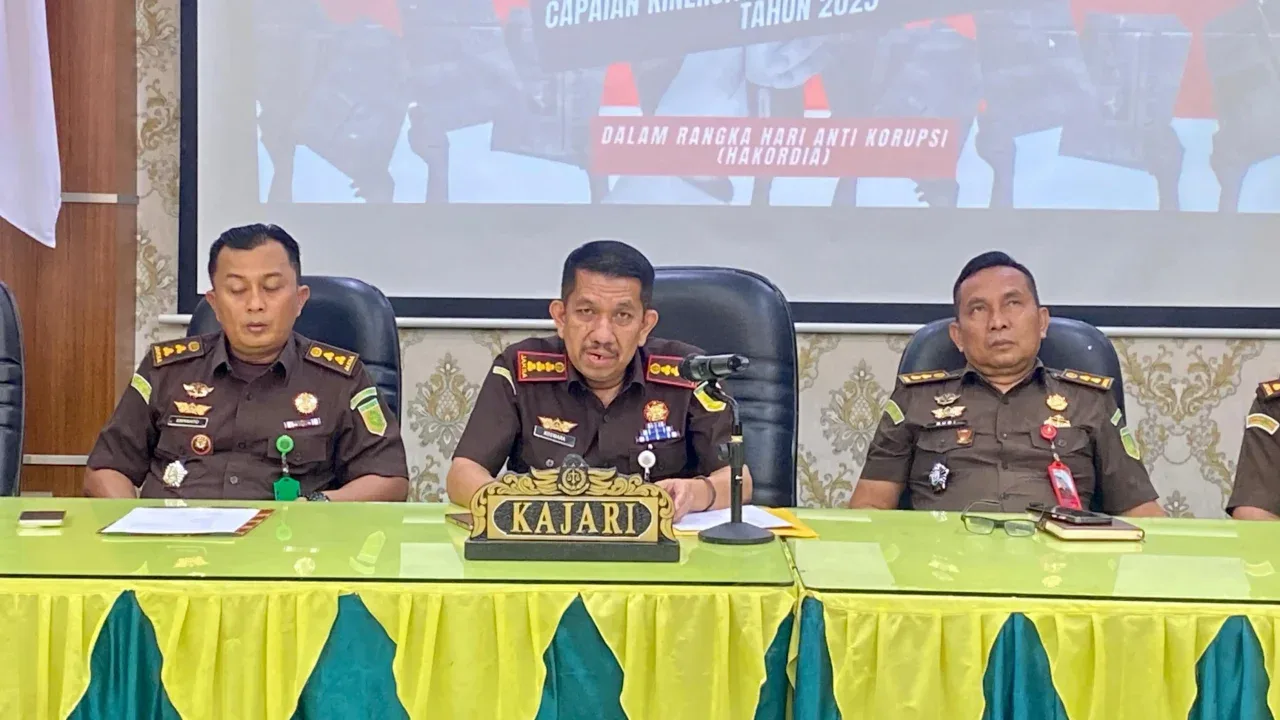 tiga-saksi-korupsi-kredit-mangkir-dari-pemanggilan