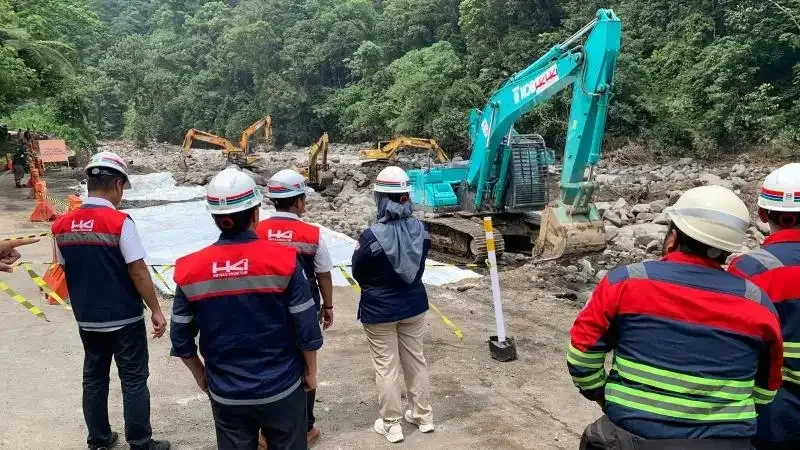 Hutama Karya Sigap Tangani Dampak Banjir dan Longsor Sumatra