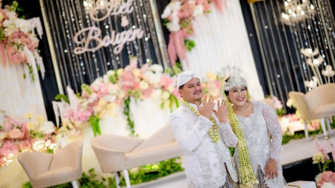 terpopuler:-akad-nikah-boiyen-dianggap-tidak-sah,-dude-harlino-alyssa-soebandono-diterpa-isu-cerai