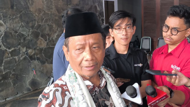mahfud-md-sebut-peraturan-polri-nomor-10/2025-bertentangan-dengan-putusan-mk