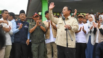 Prabowo Tinjau Sumatra, Pastikan Penanganan Bencana Berjalan Baik