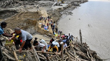 Tim SAR Perpanjang Pencarian Korban Banjir dan Longsor Sumatra