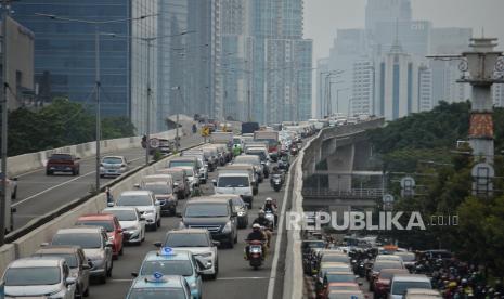 Jakarta Waspada: Siklon Tropis Tingkatkan Risiko Angin Kencang