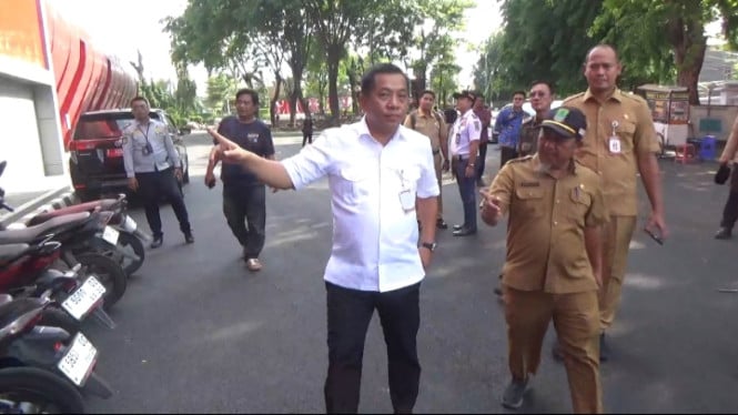 Fasilitas GOR Dicuri, Bupati Karawang Aep Geram dan Bertindak!