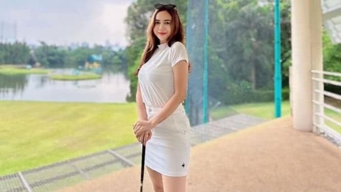 pernyataan-lawas-aura-kasih-soal-pelakor-kembali-viral,-singgung-soal-perasaan-tak-bisa-dicegah