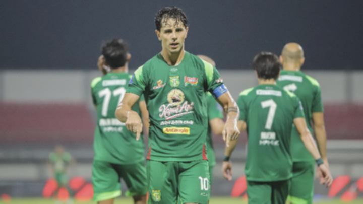 Uston Nawawi Puas, Persebaya Tekuk Madura United di Surabaya