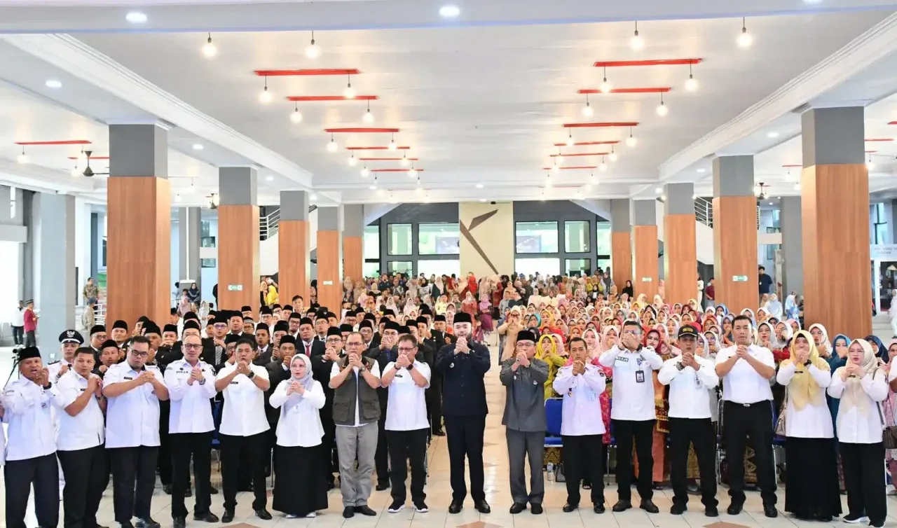Padang Lantik Pejabat Pendidikan, Siagakan Hadapi Bencana!