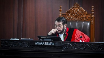 sering-bolos-sidang-dan-rapat,-anwar-usman-dapat-surat-peringatan-mk