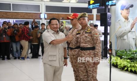 mendagri-tito-lepas-1.138-praja-ipdn-bertugas-di-aceh