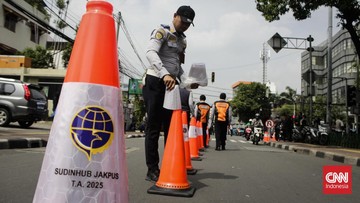 Jakarta Terapkan Uji Coba One Way di Jalan Salemba Tengah