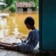 puluhan-pasien-klinik-tradisional-di-serang-terjebak-banjir