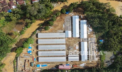 nindya-karya-bangun-200-huntara-untuk-warga-tapanuli-selatan