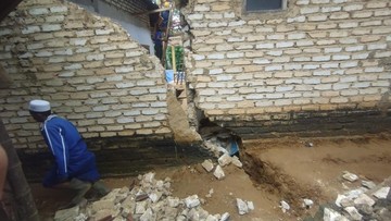 Tanah Bergerak Meluas di Pamekasan, Warga Mengungsi, BPBD Bertindak