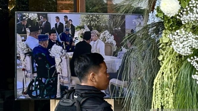 momen-prabowo-dan-jokowi-jadi-saksi-nikah-sespri-agung-surahman