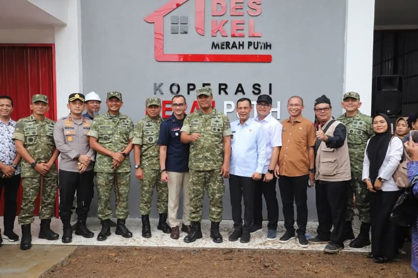 Ruhandi Dampingi Wapang TNI Pantau Pembangunan Kopdes Rumpin