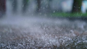 banjir-di-flyover-pesing-jakbar-imbas-hujan-deras