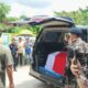 suasana-haru-sambut-kedatangan-jenazah-pilot-atr-42-500-di-rumah-duka
