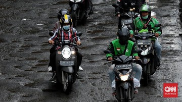6.000-titik-jalan-rusak-akibat-hujan,-dki-lakukan-tambal-sementara