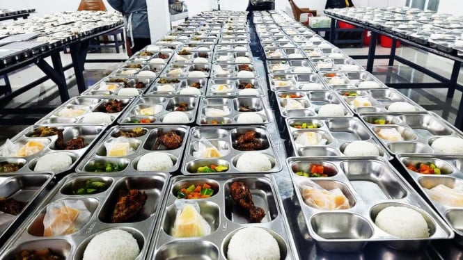 mual-muntah-usai-santap-mbg,-puluhan-siswa-sma-2-kudus-jalani-rawat-inap