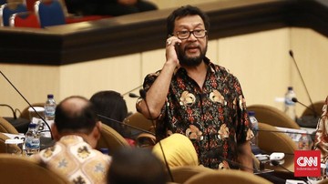 Yorrys Raweyai: Jokowi Janjikan Keselamatan, Konflik Papua Justru Membara