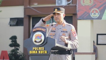 *   **Positif Narkoba, Eks Kapolres Bima Kota Didik Kuncoro Terancam Seumur Hidup**