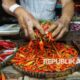 harga-komoditas-pangan-naik-jelang-ramadhan,-cabai-capai-rp-100-ribu-per-kg