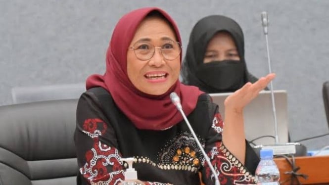 lapangan-padel-menjamur,-anggota-dpr-ingatkan-kenyamanan-warga-jadi-prioritas