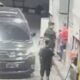 ngaku-‘mobil-jenderal’-dan-sebut-‘kapolda’,-pelaku-aniaya-pegawai-spbu-di-jaktim-cuma-wiraswasta!
