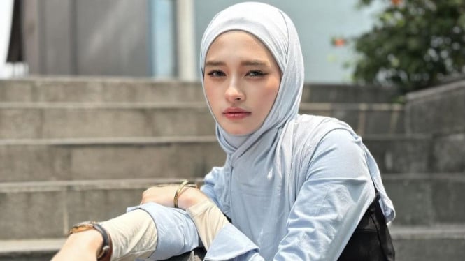 komentar-menohok-umi-pipik-ke-inara-rusli,-bahas-hal-yang-seharusnya-dilakukan-ke-wardatina-mawa