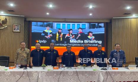 dirut-lpdp:-anak-pejabat-atau-figur-publik-diminta-gunakan-skema-bayar-setengah