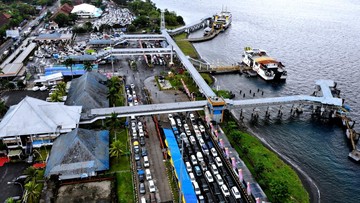 Pemudik Serbu Gilimanuk, Antrean 30 Km Lumpuhkan Jembrana Jelang Nyepi